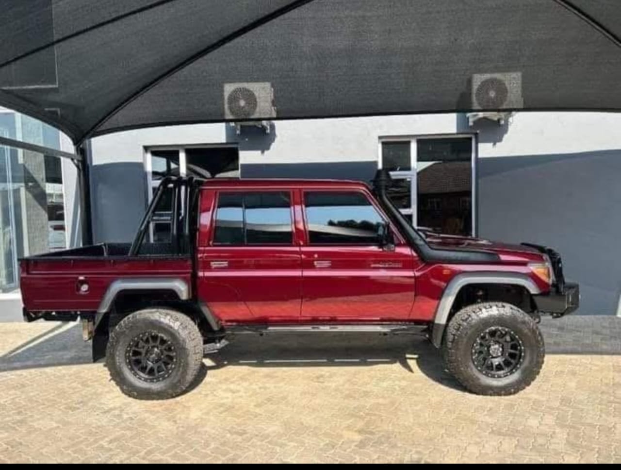 2021 Toyota Land cruiser Pick-up - Image 5