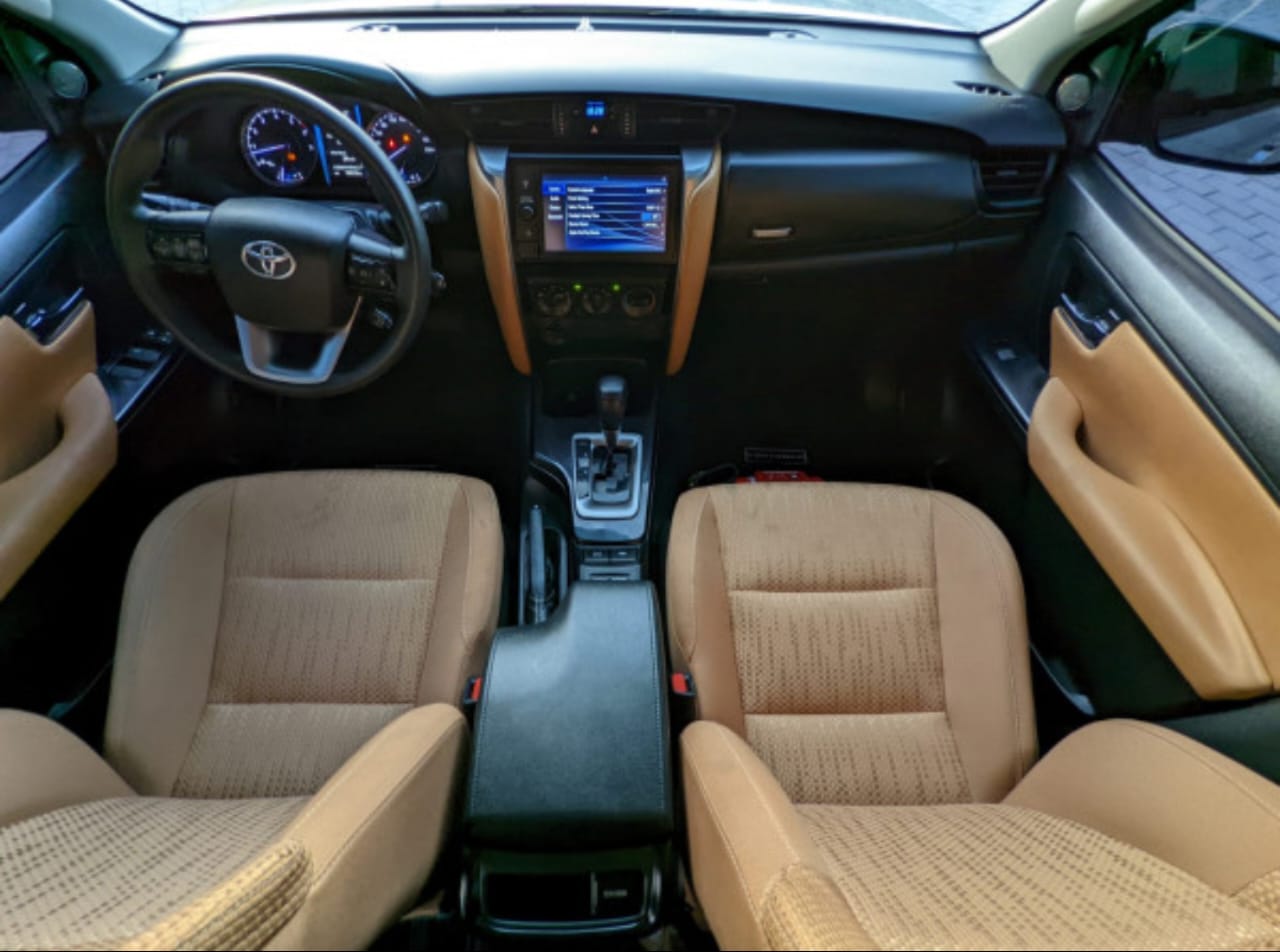 Toyota Fortuner 2023 - Image 3