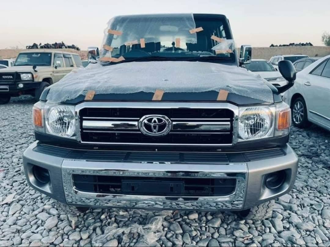 2019 Toyota Land cruiser Pick-up - Image 11