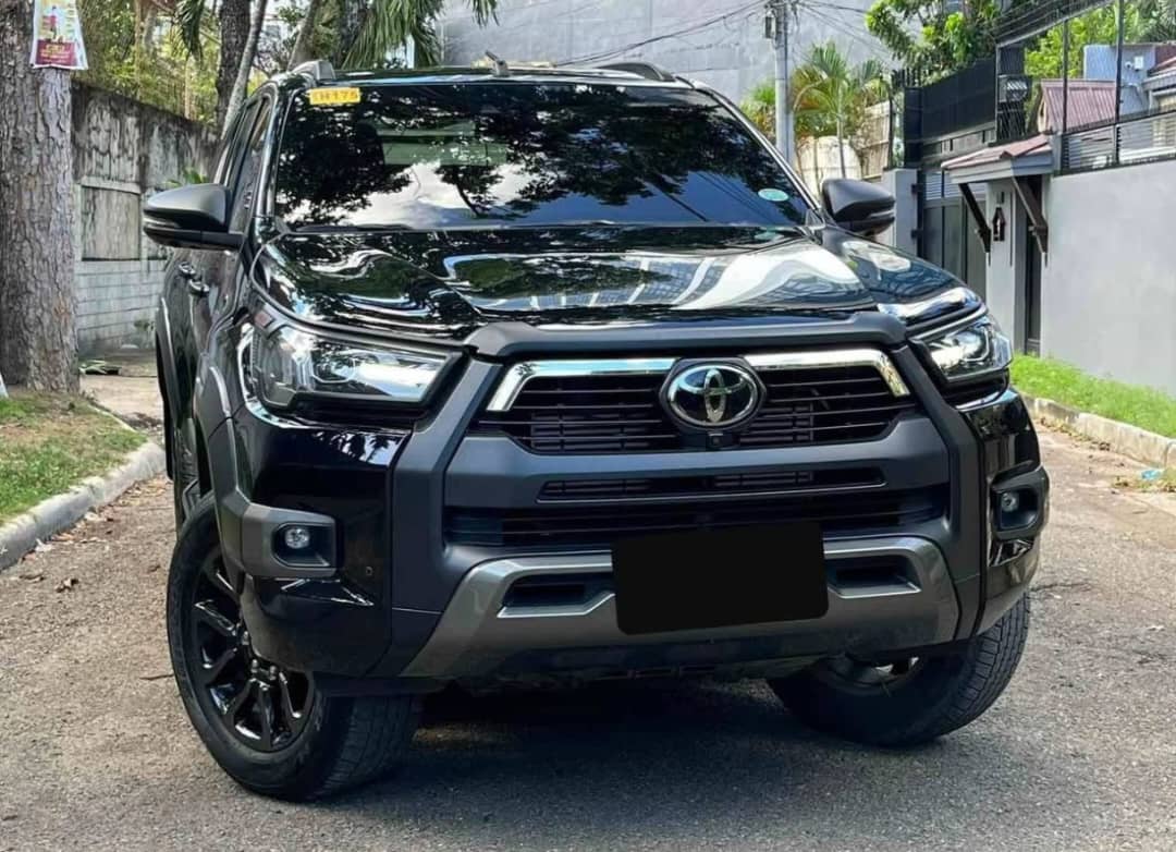 2022 Toyota Hilux 4x4 diesel engine full option