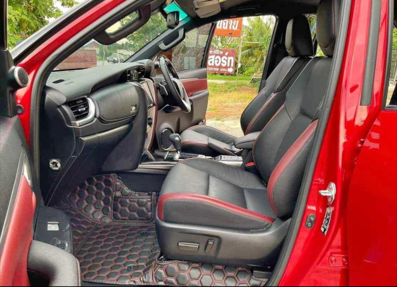 2021 Toyota Fortuner 2.8 Diesel 4x4 - Image 8