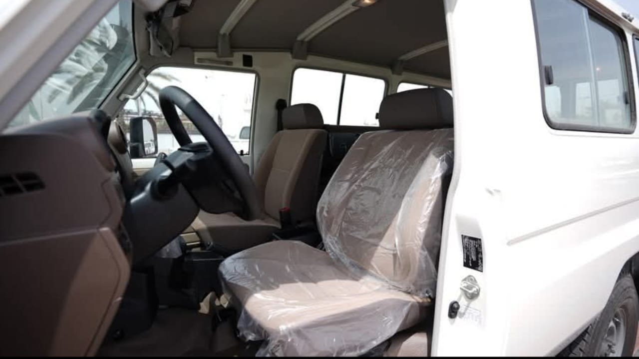 2023 Toyota Land Cruiser 78 Series 4.2L Hardtop - Image 8